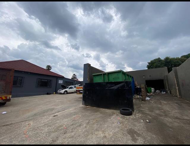 991M² WAREHOUSE TO LET IN MARAISBURG